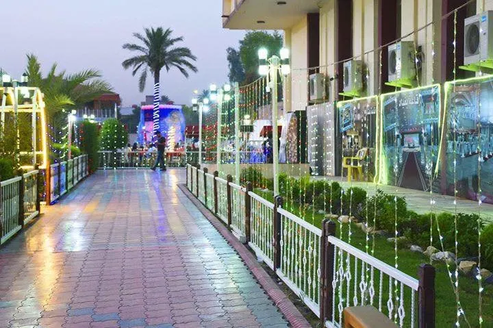 حدائق ترفيهية